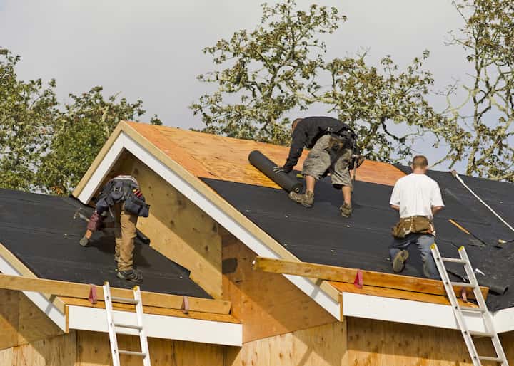 Professional roofers in Smyrna